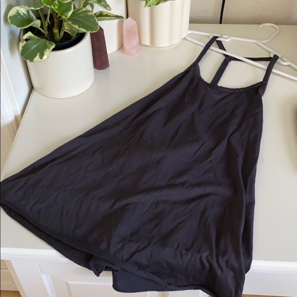 Elegant Lulus backless tank top
